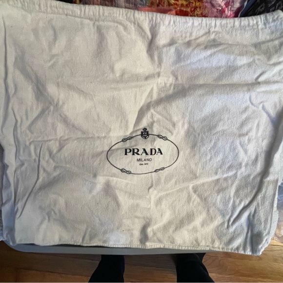 Prada Dust Bag Storage Cover Authentic Logo Cotton
Beige/White 20x17 - Picture 2 of 5